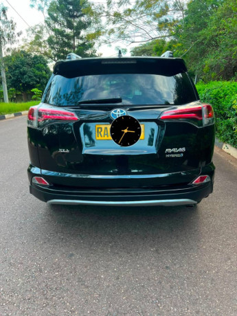 toyota-rav4-big-1