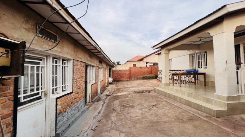 kimironko-hot-deal-house-for-sale-with-big-plot-big-5