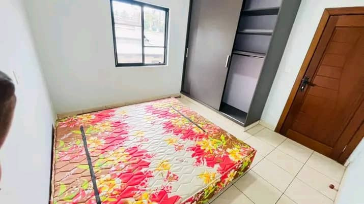 3-bedrooms-with-wardrobes-3-bathrooms-big-4