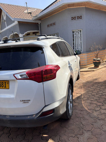rav4-2013-limited-awd-big-1