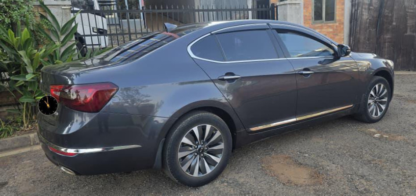 kia-k7-big-0