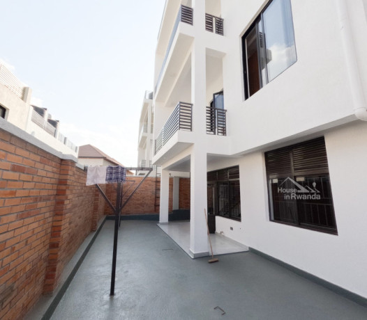 luxury-house-for-sale-in-kibagabaga-on-tarmac-road-big-13