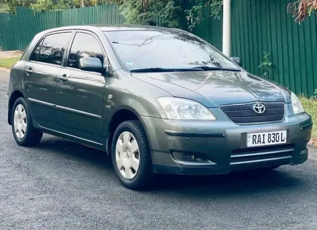 toyota-corolla-hatchback-automatic-for-sale-big-3
