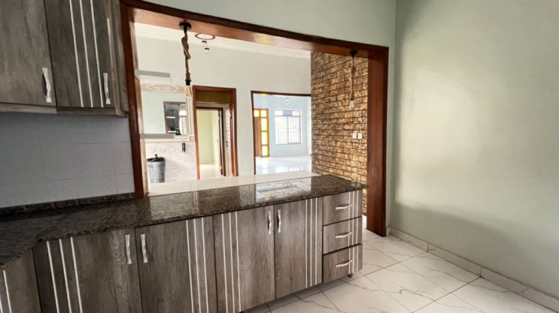 kimironko-modern-house-for-sale-in-kigali-big-5