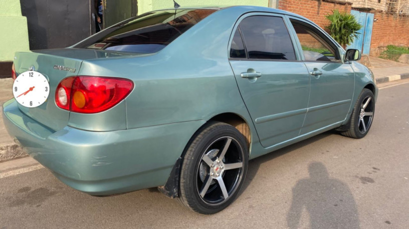 toyota-corolla-big-0