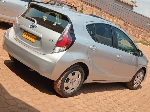 bere-338-cm-2016-toyota-prius-in-good-condition-is-available-for-sale-250780675812-big-2