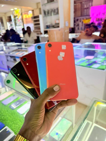 iphone-xr-big-1