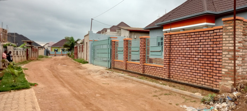 inzu-igurishwa-kanombe-busanza-big-1