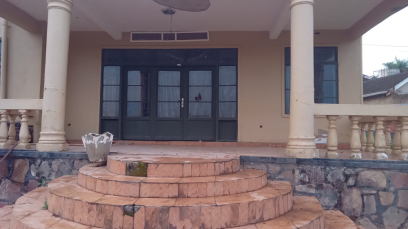 land-with-an-old-house-for-sale-big-9