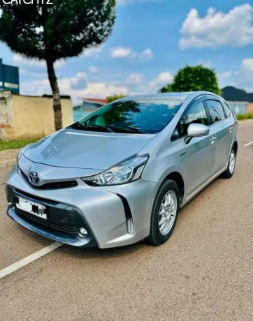 toyota-prius-big-2