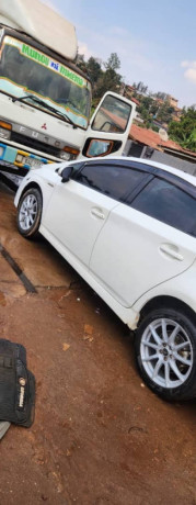 toyota-prius-big-1