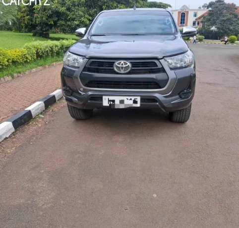 toyota-hilux-revolution-2021-manual-for-sale-big-2