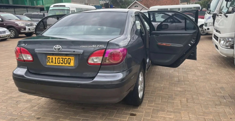 toyota-corolla-altis-automatic-for-sale-big-1