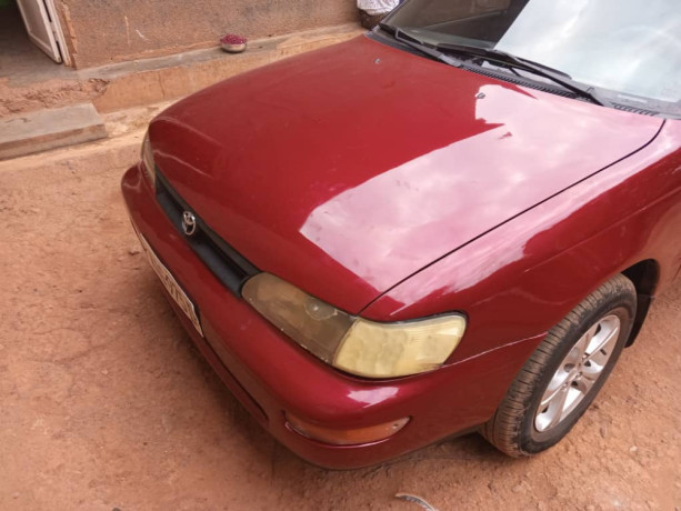 toyota-carina-e-big-1