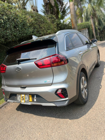 kia-niro-2020-big-1