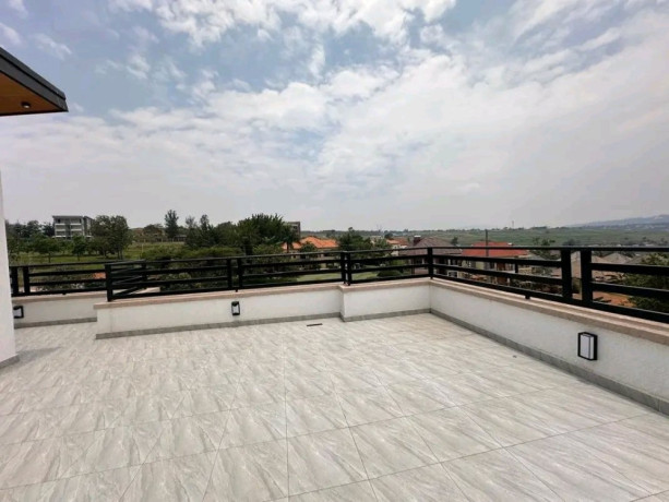 gacuriro-kagugu-house-for-sale-in-good-neighborhood-big-9