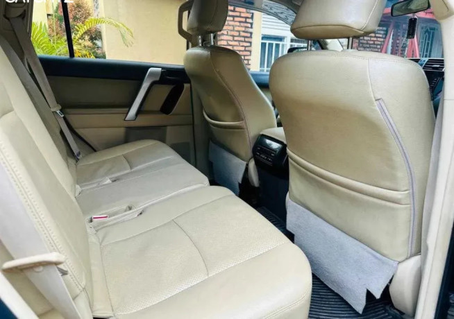 prado-land-cruiser-txl-big-3