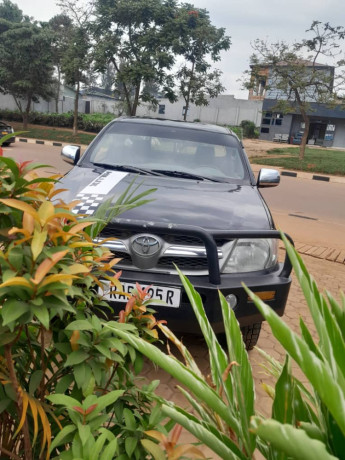 toyota-vigo-big-0
