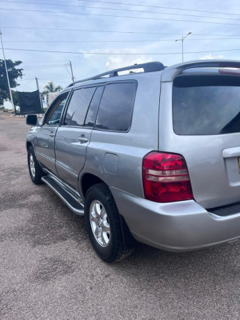 toyota-highlander-big-0