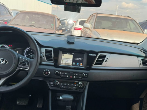 kia-niro-big-2