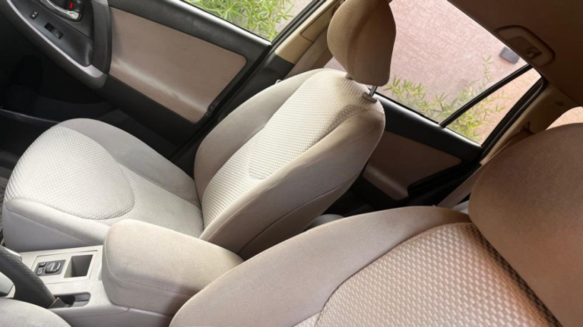 toyota-rav4-available-for-monthly-rent-monthly-rate-700000-rwf-call-or-whatsapp-big-6